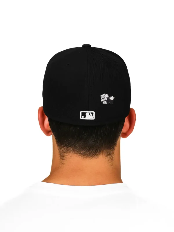 112| Pin کاستوم Dice