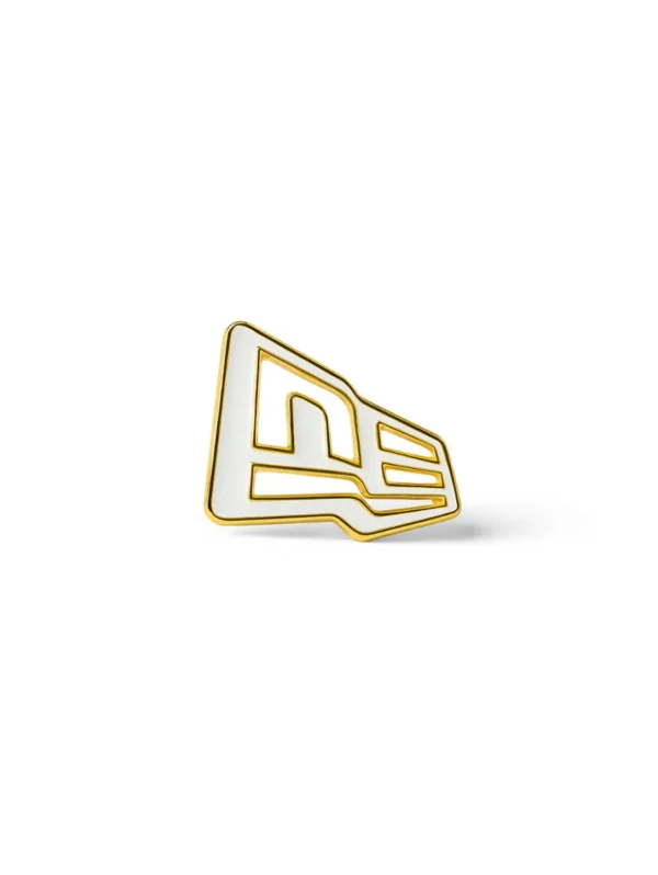 PIN کلاه NEWERA