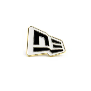 PIN کلاه NEWERA